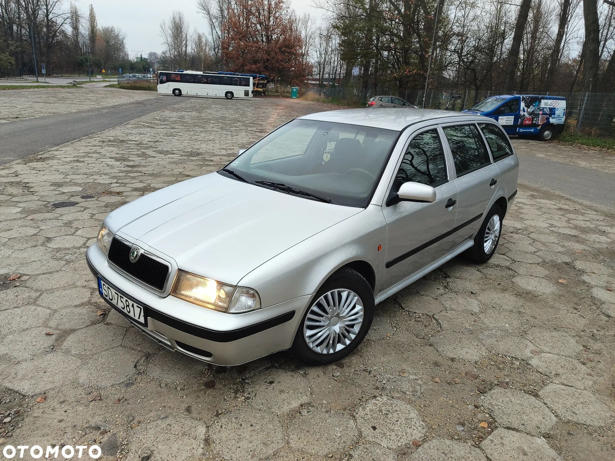 Skoda Octavia 1.8 GLX - 1