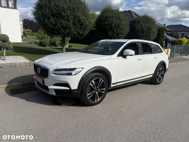 Volvo V90 D5 AWD Momentum - 1