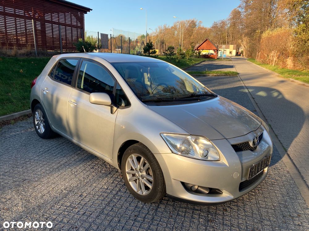 Toyota Auris 1.6 2010 - 1