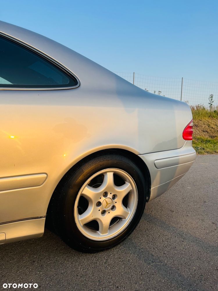 Mercedes-Benz CLK - 3