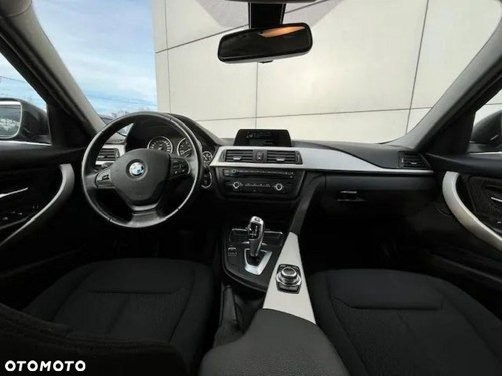 BMW Seria 3 - 18