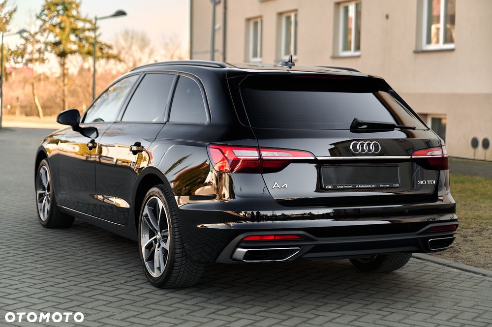 Audi A4 Avant - 13