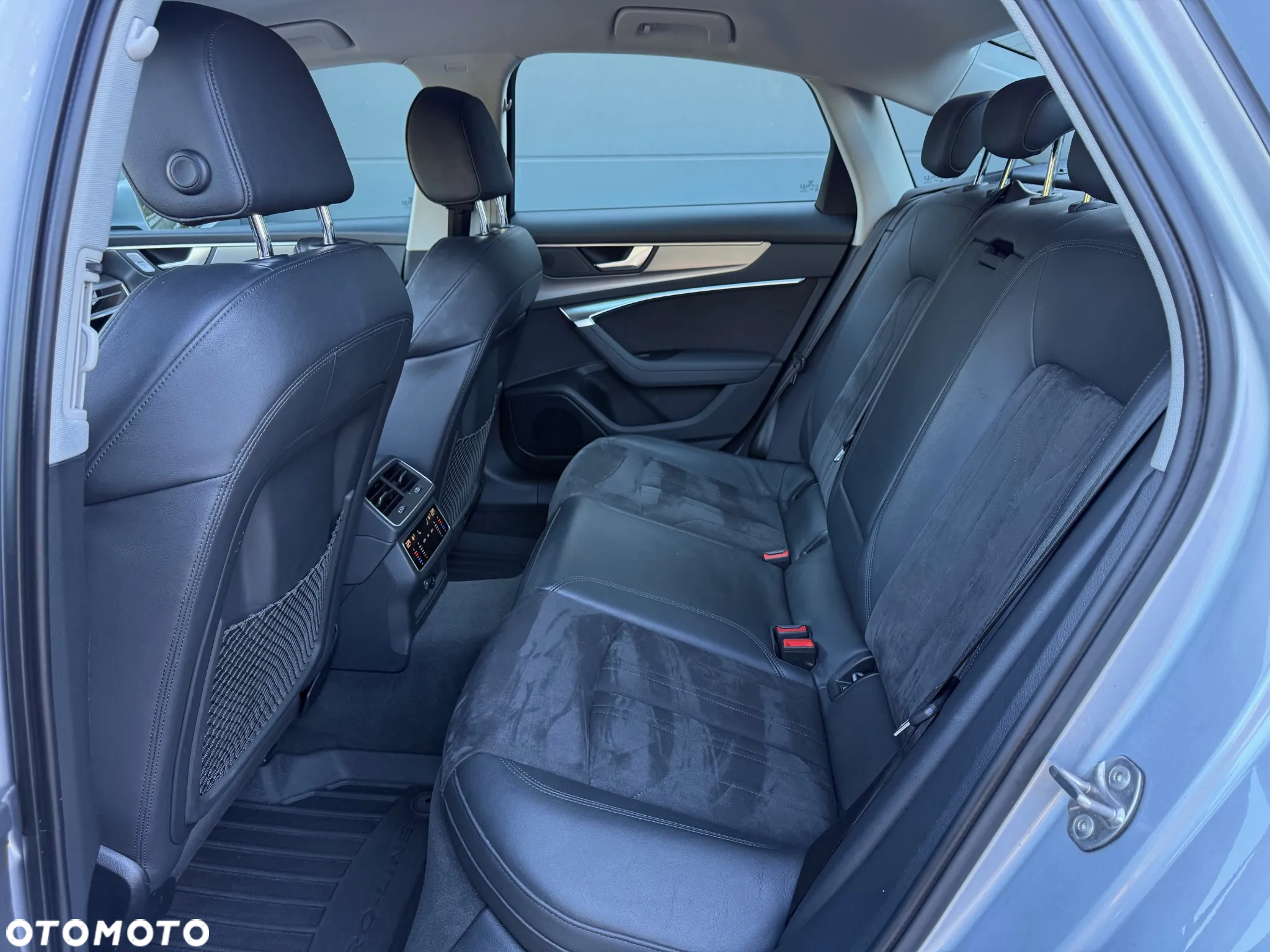 Audi A6 - 6