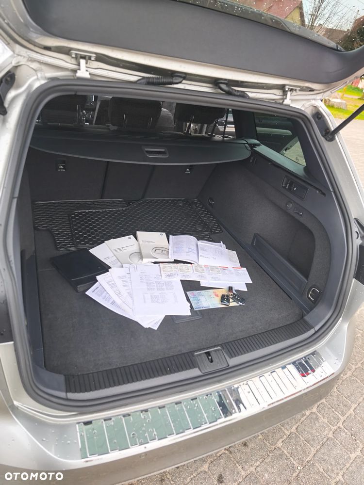 Volkswagen Passat 2.0 TDI SCR (BlueMotion Technology) Highline - 32