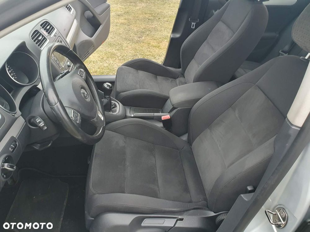 Volkswagen Golf 2.0 TDI DPF Highline - 7