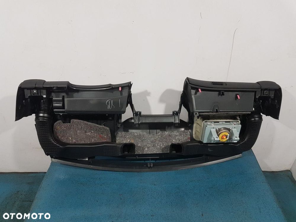 TOYOTA YARIS II DESKA ROZDZIELCZA - 5