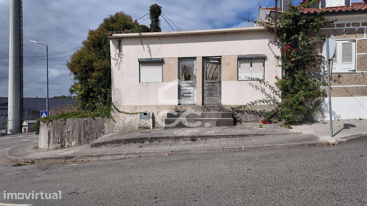 Moradia para Restauro Centro de Vila Nova de Famalicão - Grande imagem: 3/15