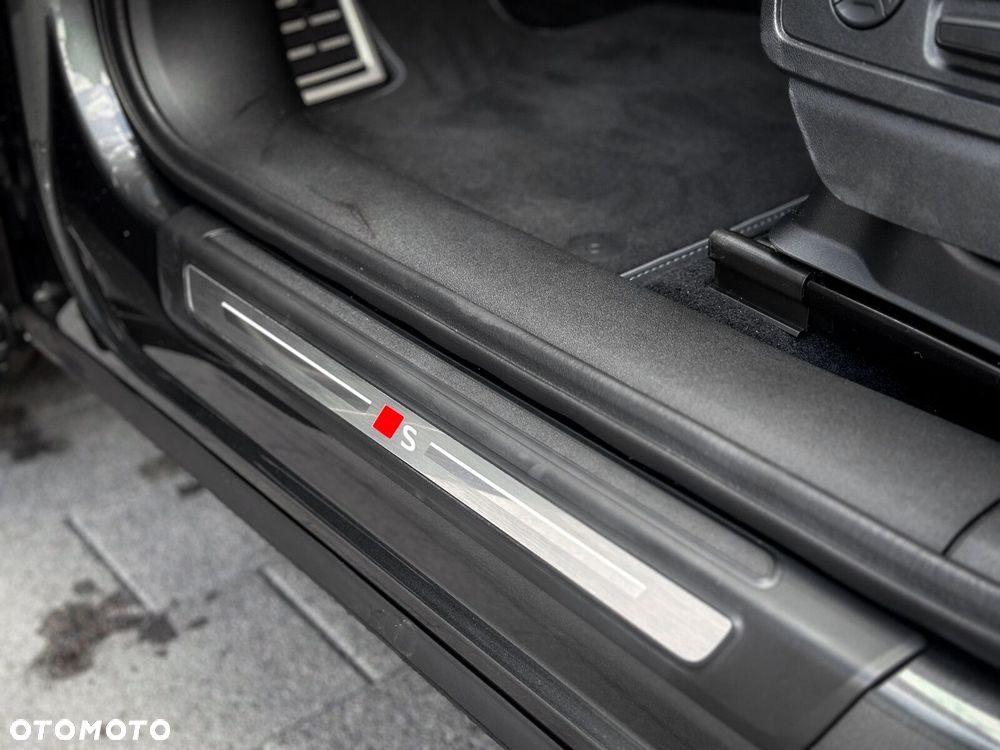 Audi Q5 Sportback - 16