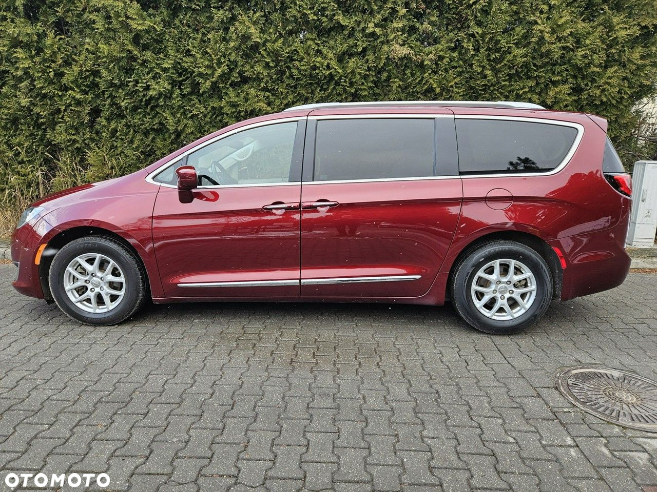 Chrysler Pacifica - 20