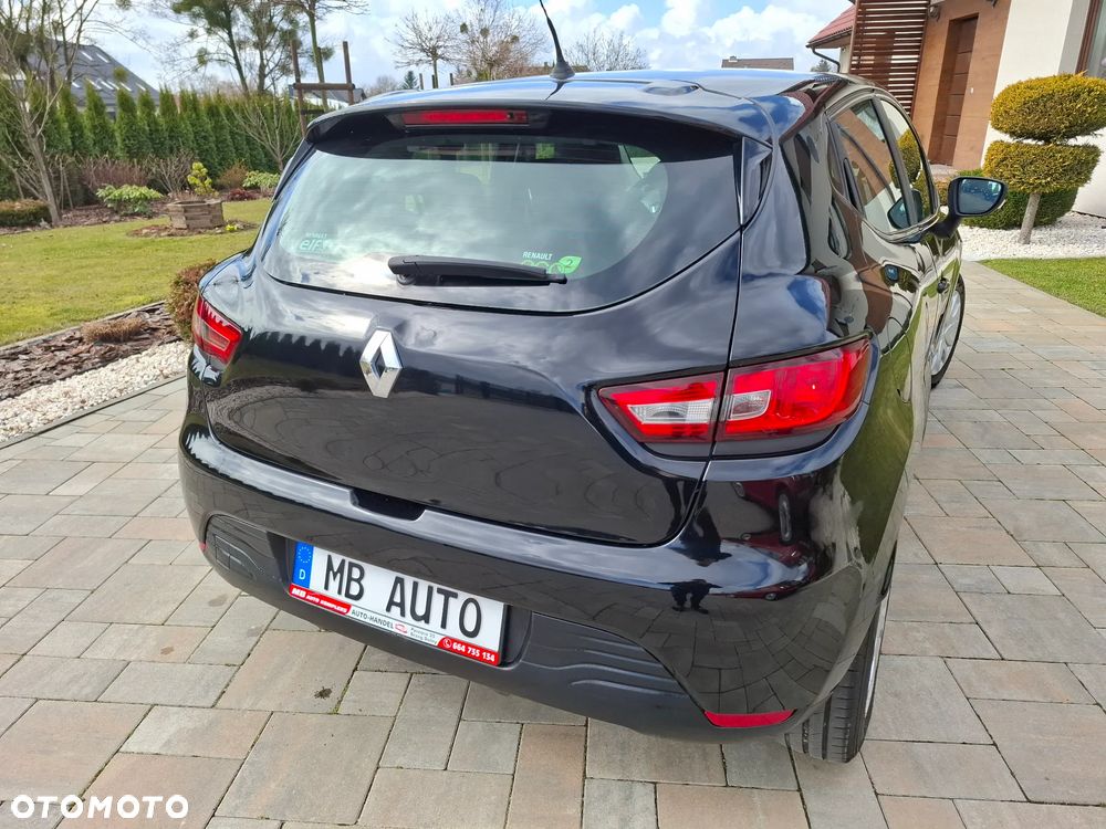 Renault Clio - 19
