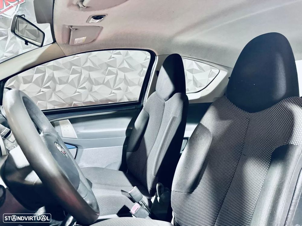 Toyota Aygo 1.0 Power Pack+AC - 25