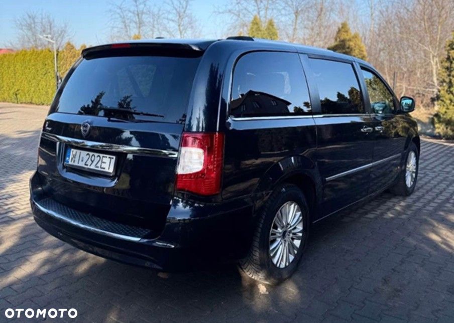 Lancia Voyager 3.6 Platinum - 2