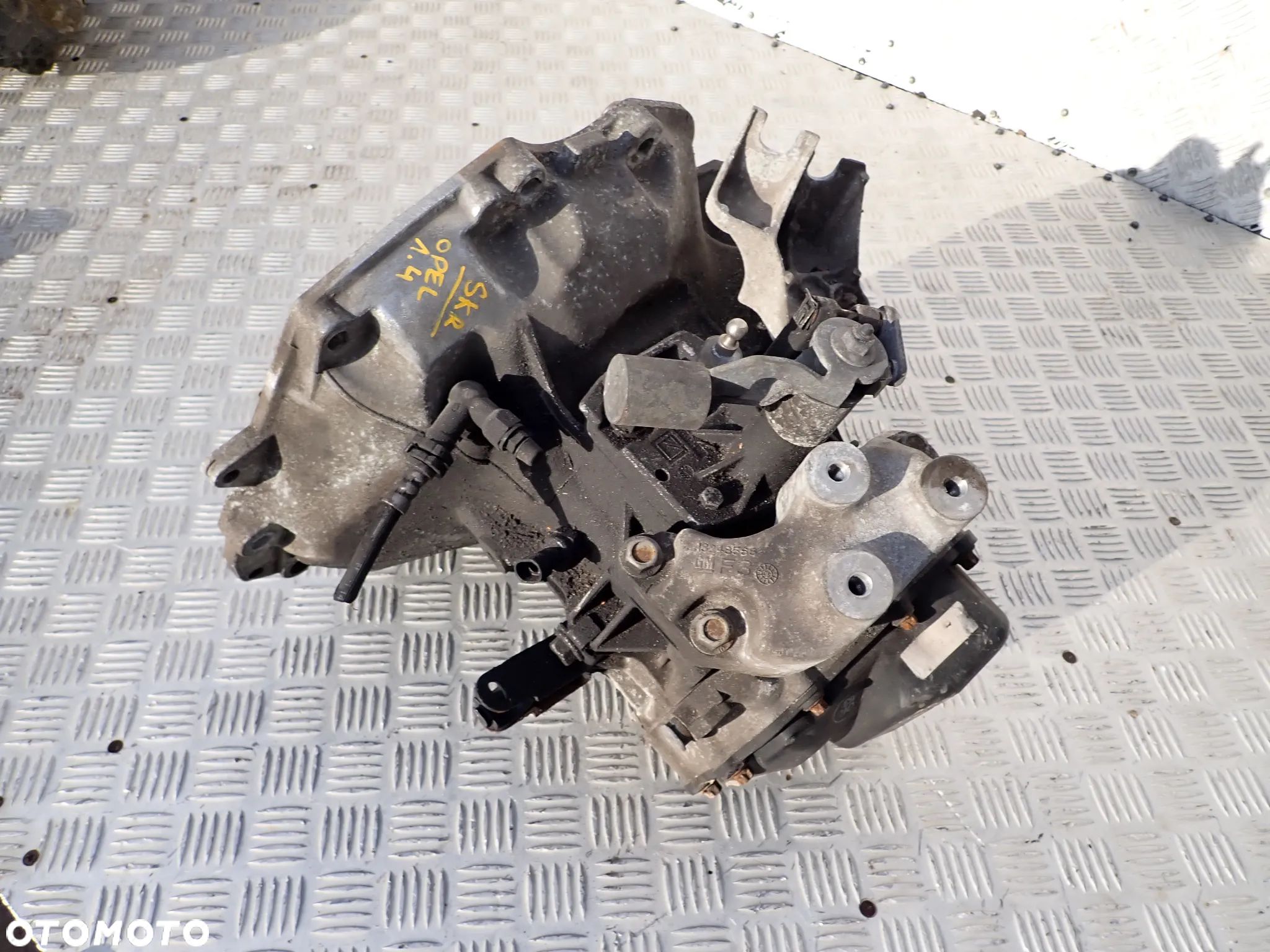 SKRZYNIA BIEGÓWKIA OPEL 1.4 AD9307793 - 1