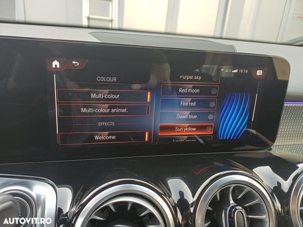 Mercedes-Benz GLB - 26