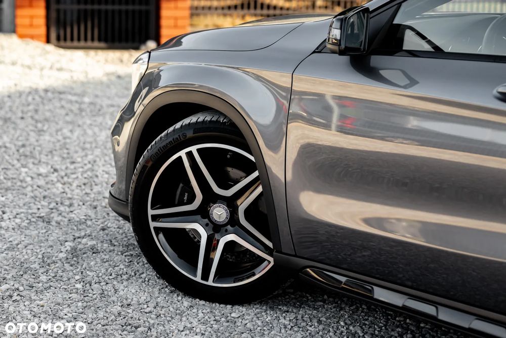 Mercedes-Benz GLA 250 4Matic 7G-DCT AMG Line - 16