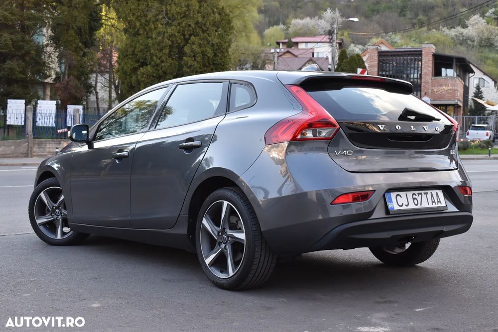 Volvo V40 D2 - 3