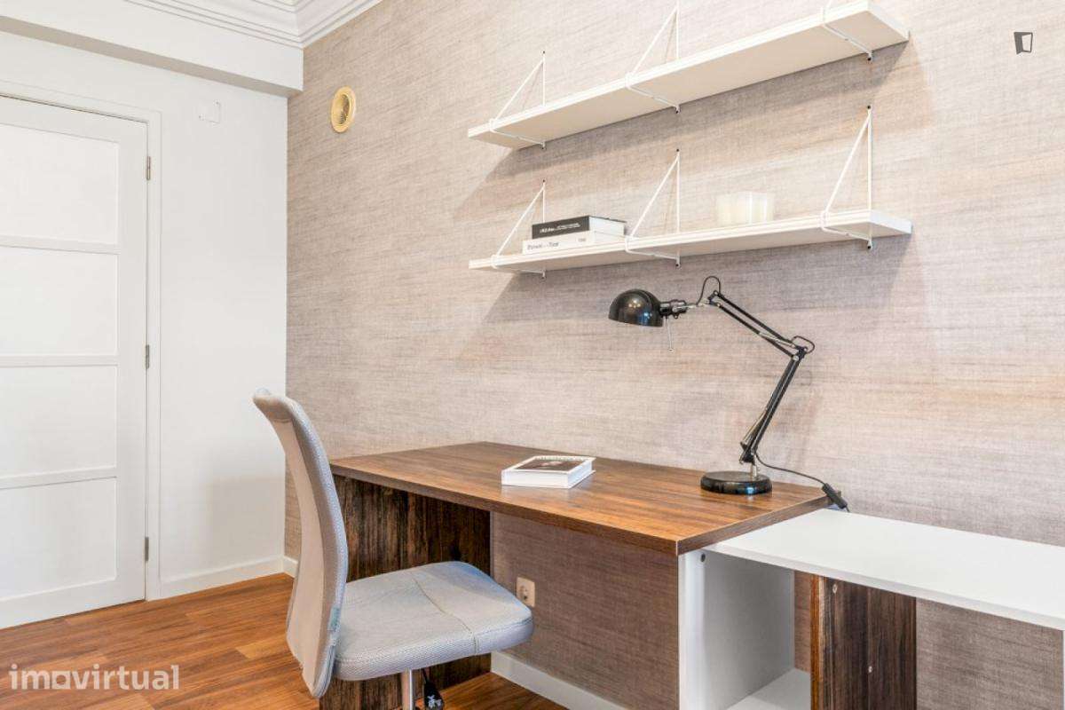 Quarto - localizado em Oeiras Lisbon - Grande imagem: 5/31