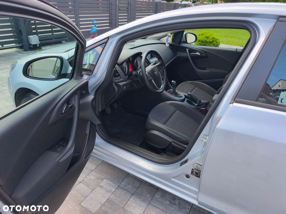 Opel Astra 1.4 T Active EU6 - 10