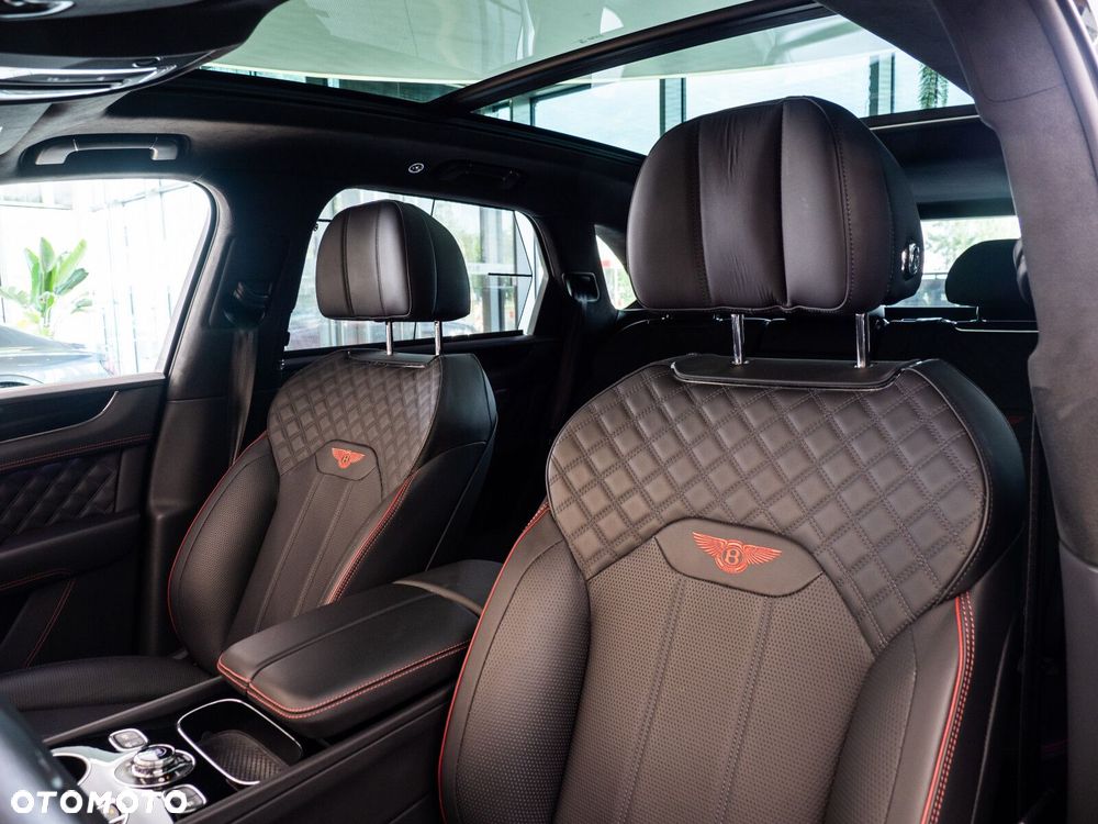 Bentley Bentayga - 13