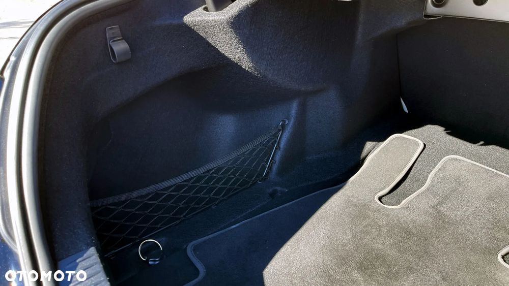 Mercedes-Benz Klasa C 300 9G-TRONIC Exclusive - 26