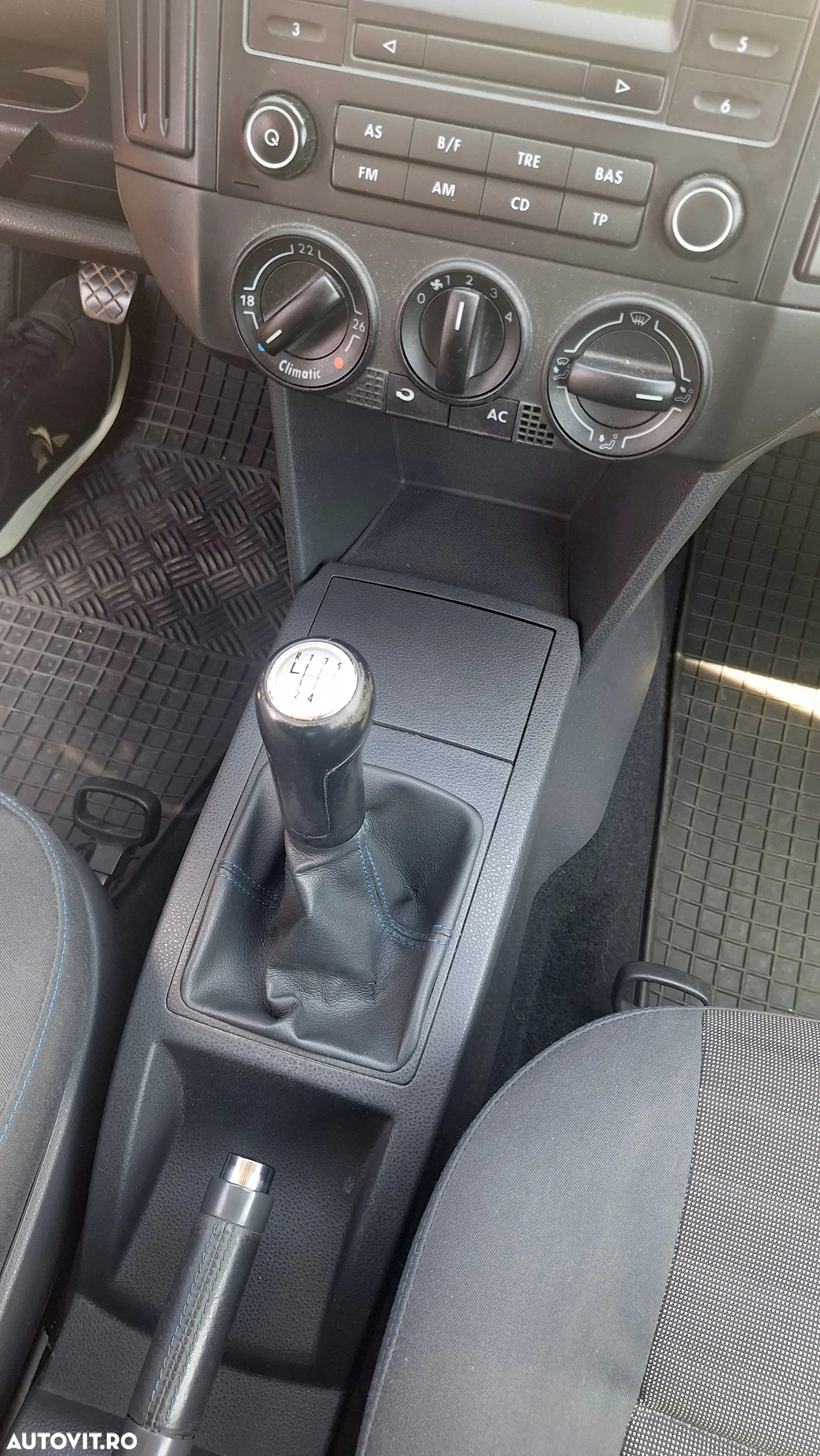 Volkswagen Polo - 11