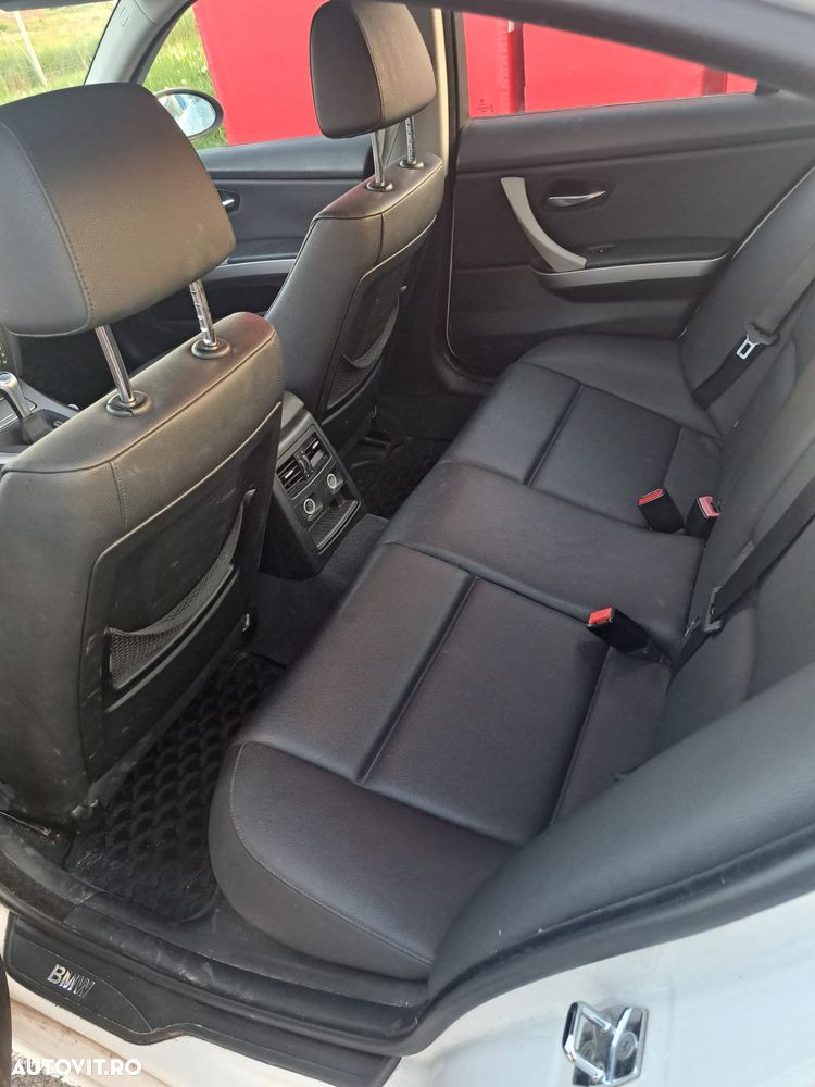 BMW Seria 3 318i - 5