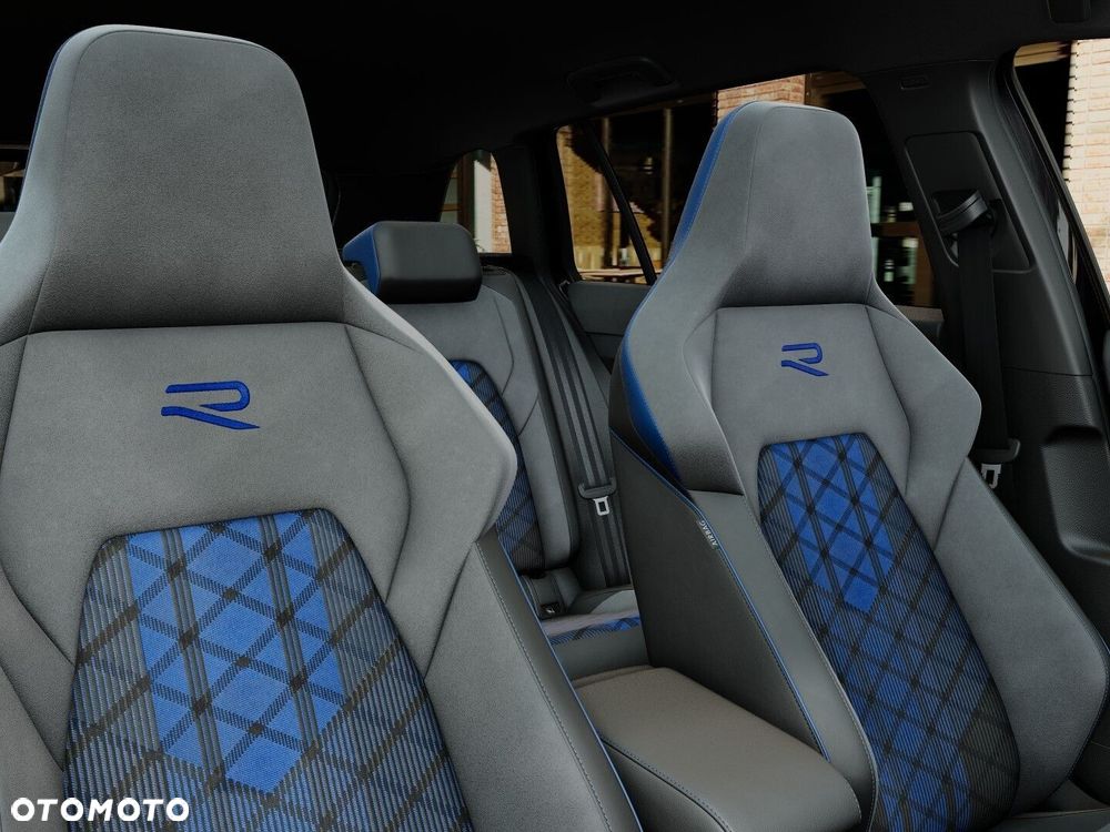 Volkswagen Golf - 11