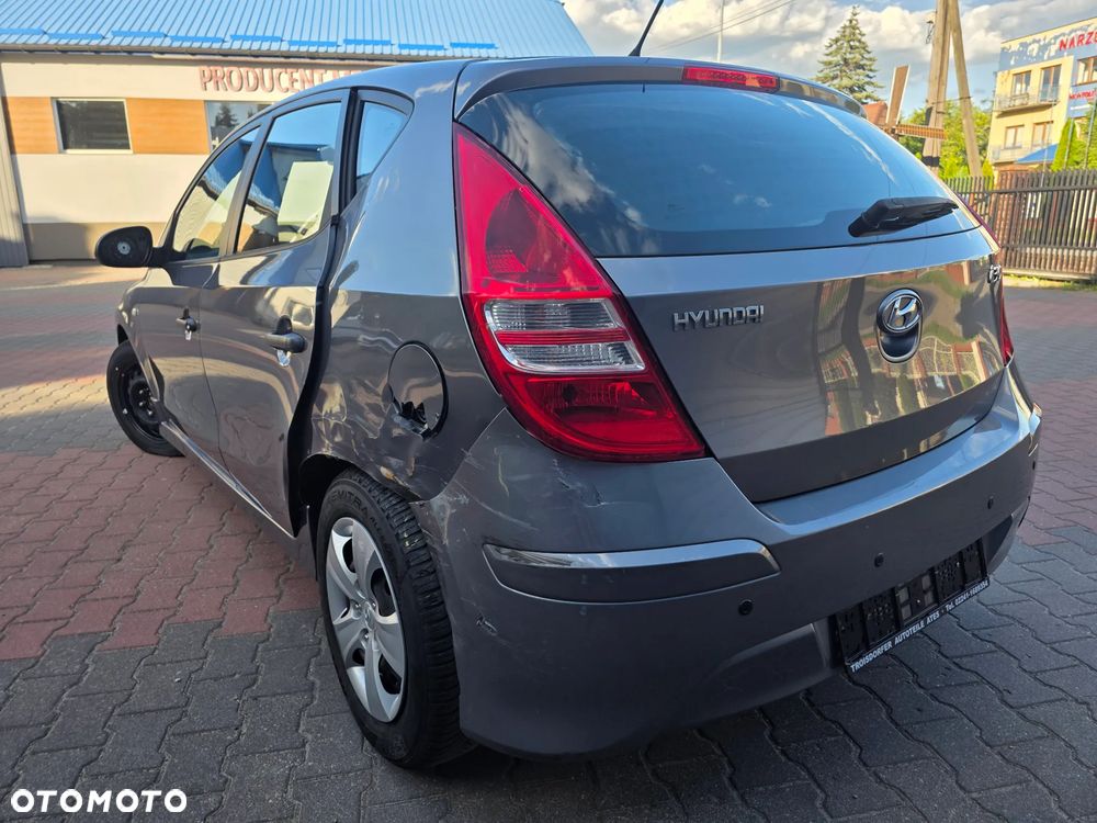 Hyundai i30 1.4 Classic - 8
