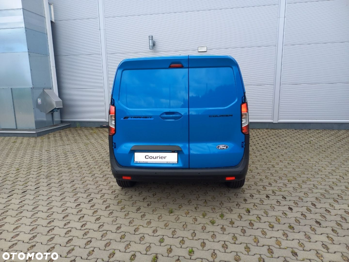 Ford Transit Courier - 7