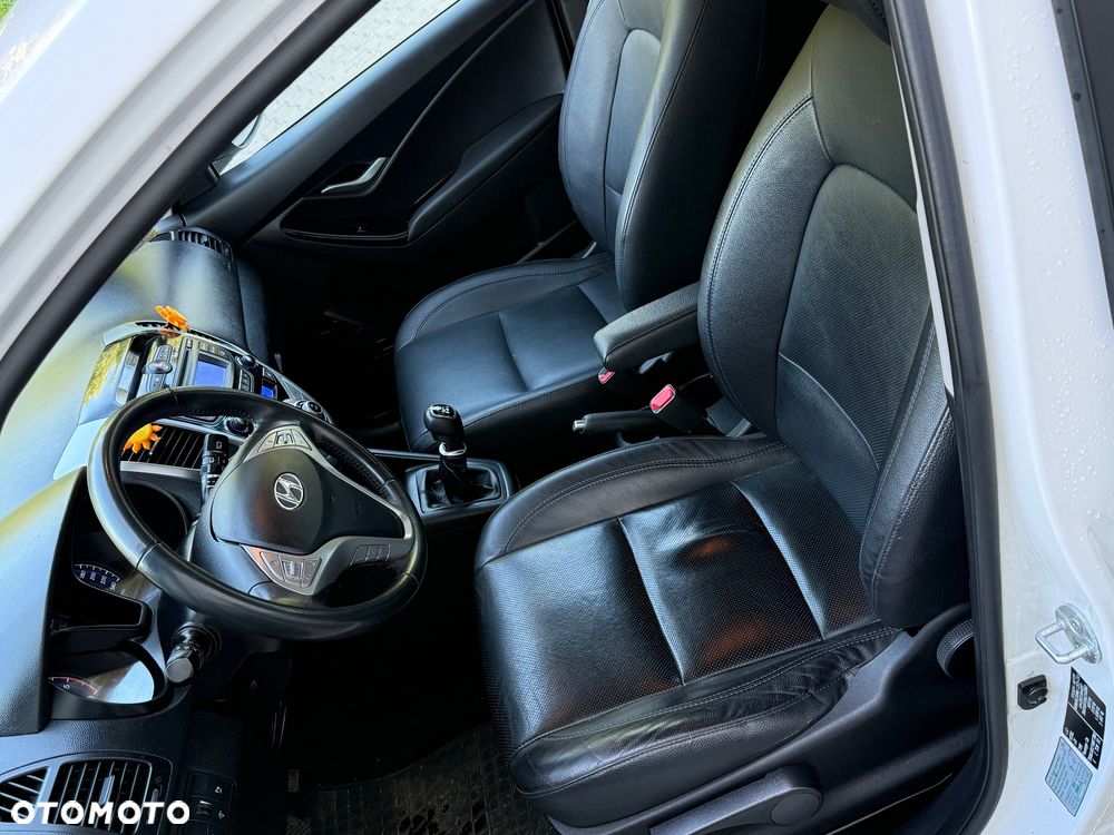 Hyundai ix20 - 16