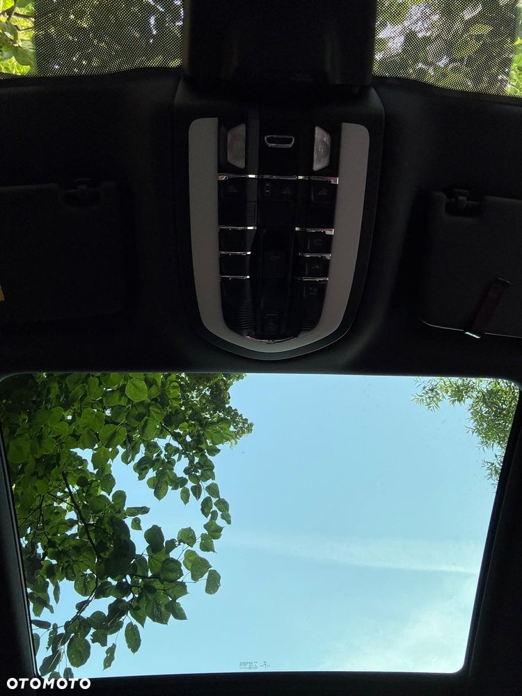 Porsche Macan T - 5