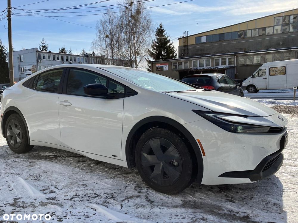 Toyota Prius Hybrid Executive - 8