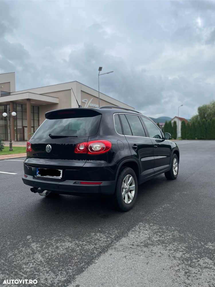 Volkswagen Tiguan 2.0 TDI 4Motion Track & Field - 4