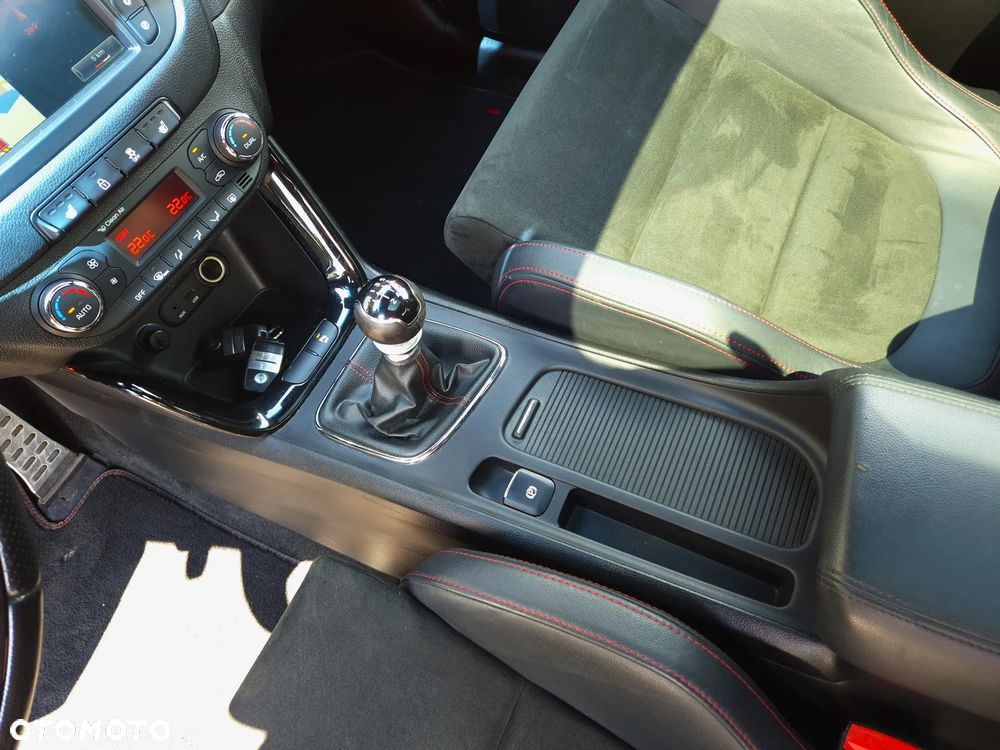 Kia ProCeed 1.6 T-GDI GT-Track - 19