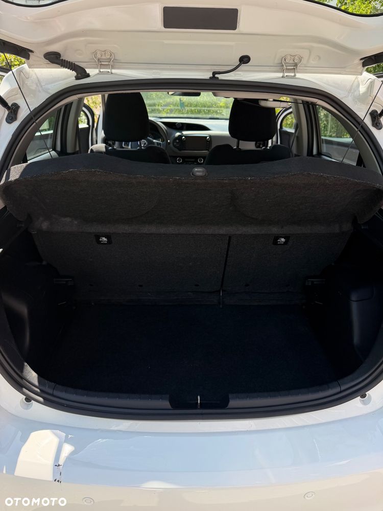 Toyota Yaris Hybrid 100 Active EU6 - 14