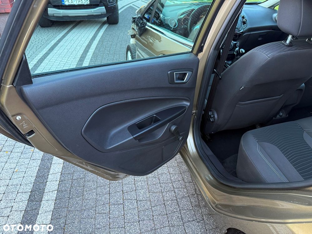 Ford Fiesta 1.5 TDCi St&St SYNC Edition - 21