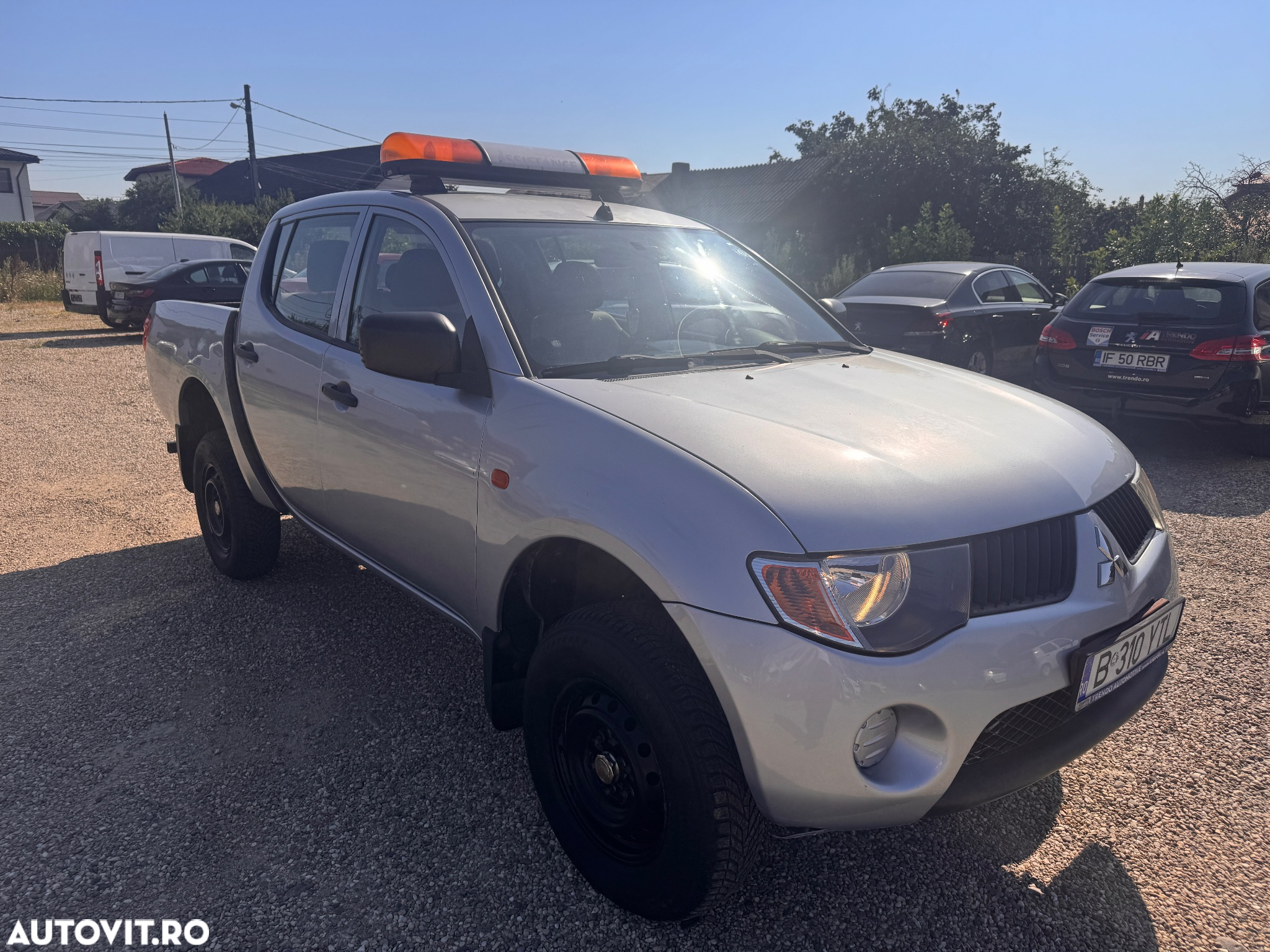 Mitsubishi L200 Double Cab 2.5 DI-D M/T Intense U89 - 2