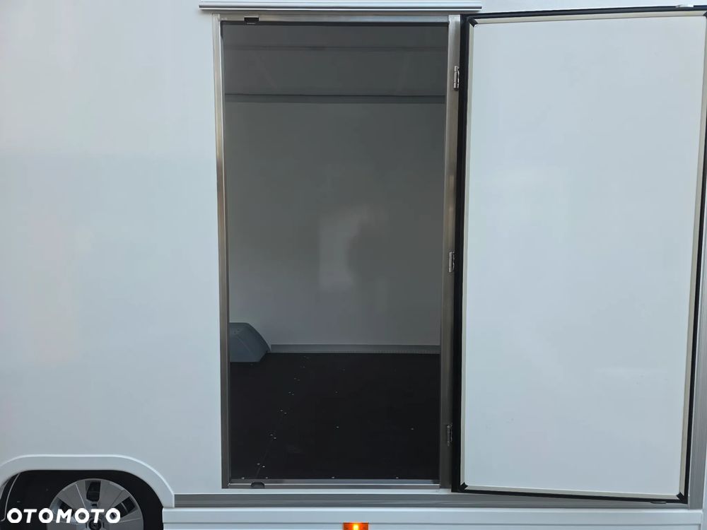 Renault Master Kontener na platformie - 8