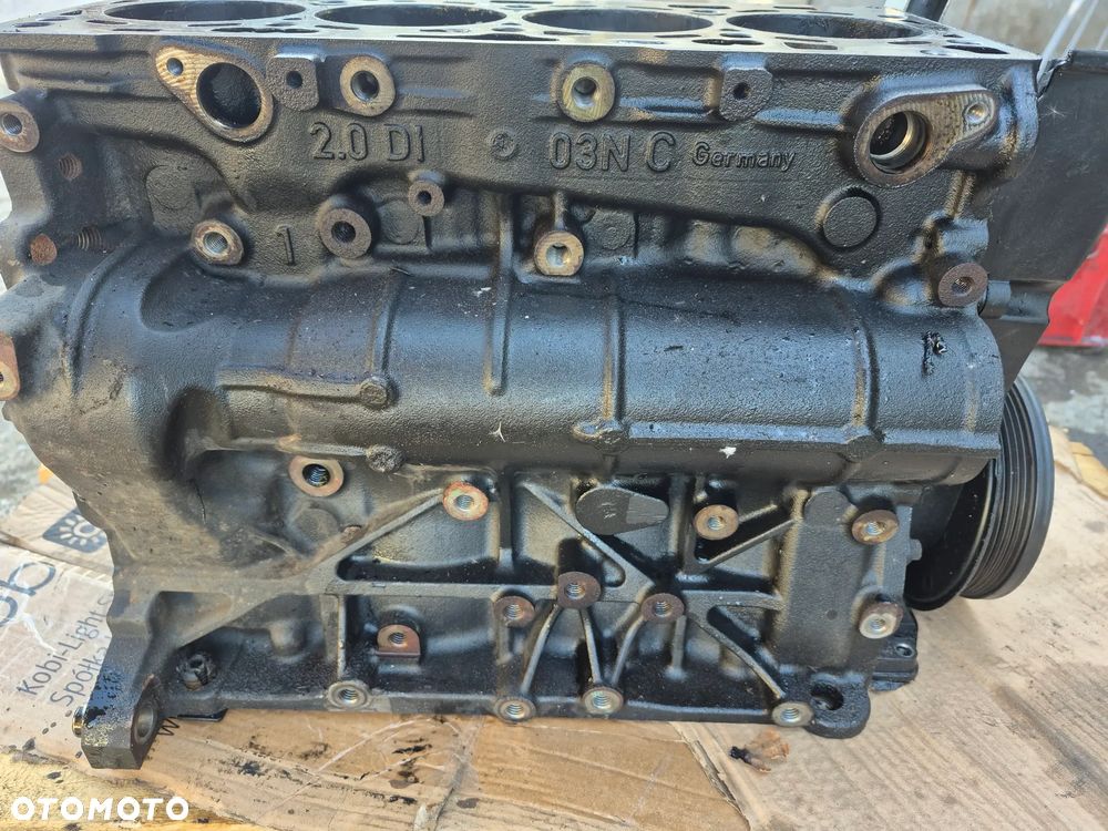 Blok silnika dół vw passat b8 2.0 tdi CRL - 4