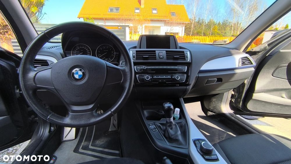 BMW Seria 1 116i - 8