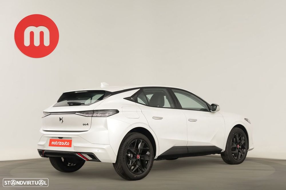 DS DS4 1.2 PureTech Performance Line EAT8 - 4