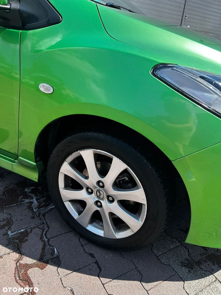 Mazda 2 - 8