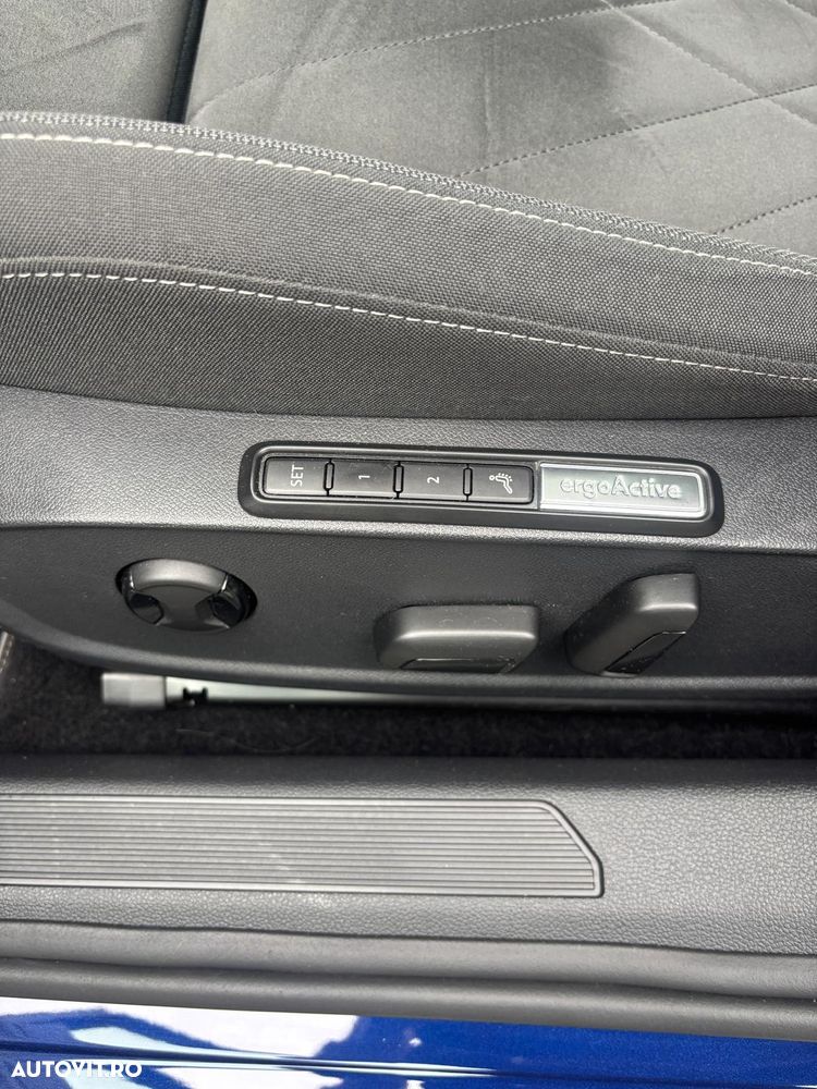 VOLKSWAGEN Golf 2020 — imagine 10