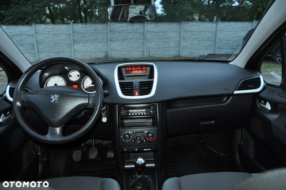 Peugeot 207 1.4 Presence - 10