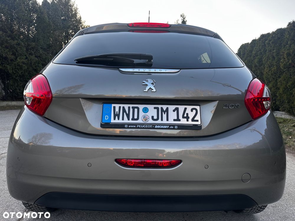 Peugeot 208 PureTech 82 Urban Move - 12