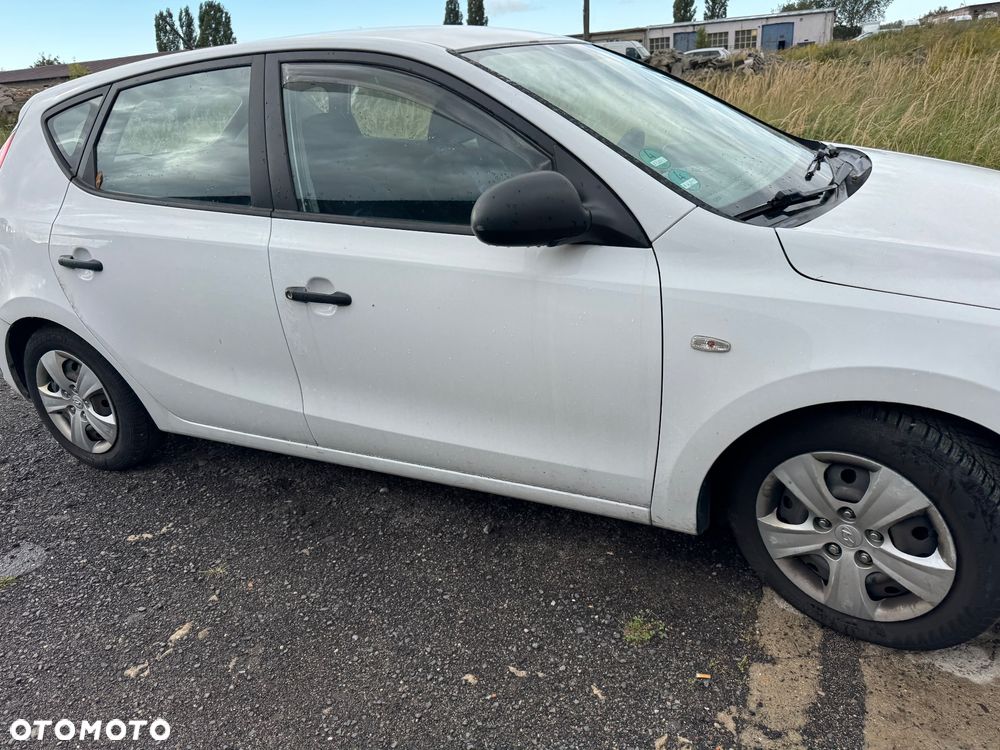 Hyundai i30 biały kolor  7F maska zderzak przedni błotnik prawy lewy pas przedni benzyna  drzwi prawe lewe przednie tylnie lampa prawa lewa - 5