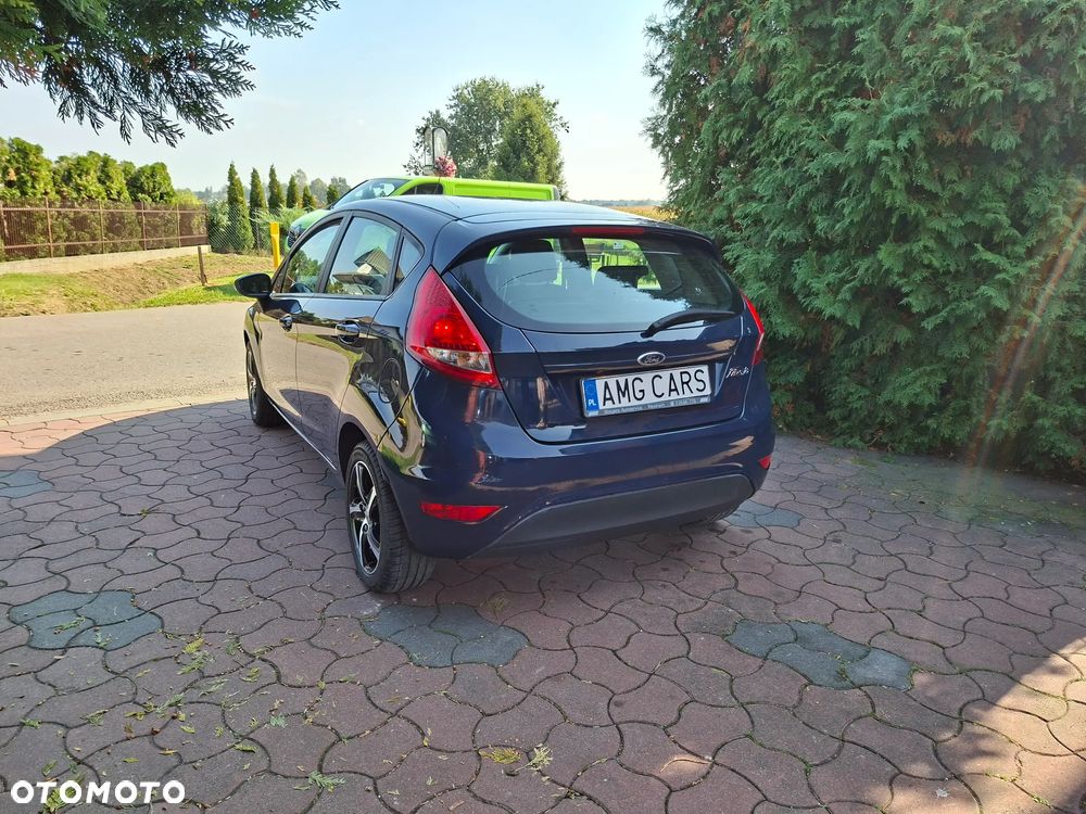 Ford Fiesta - 25