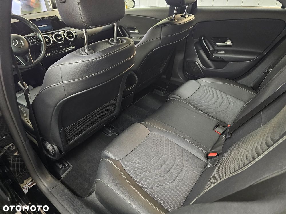 Mercedes-Benz Klasa A 180 d 7G-DCT - 8