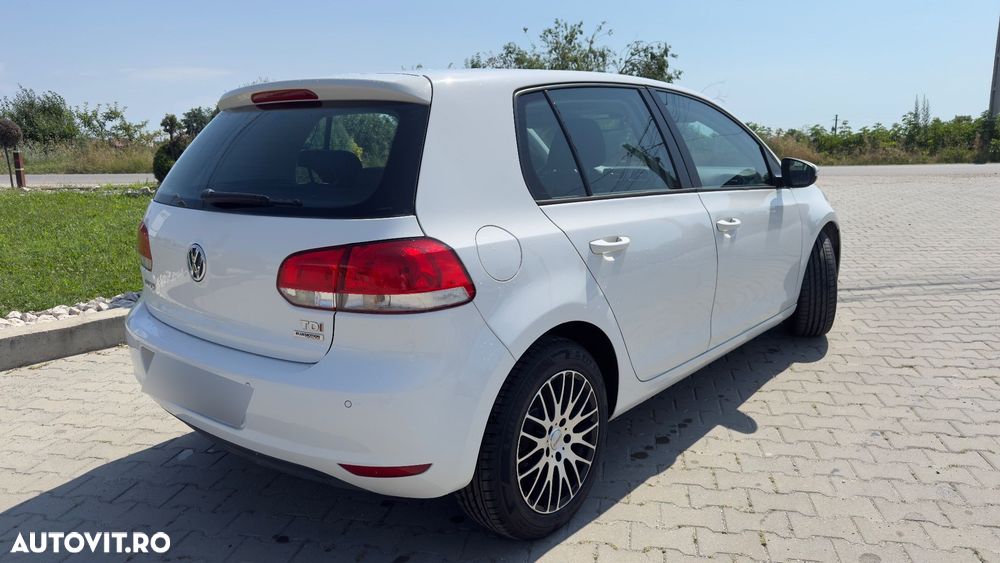 Volkswagen Golf 1.6 TDI BlueMotion Technology DPF Comfortline DSG - 3