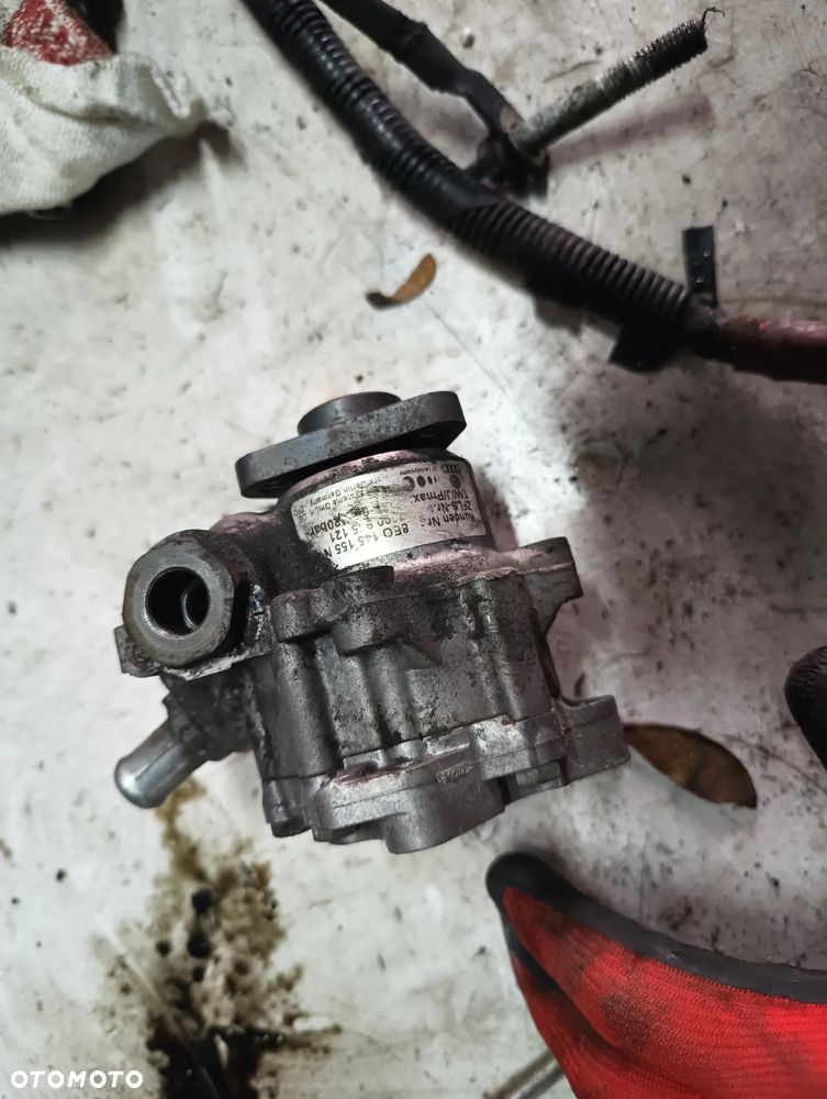 POMPA WSPOMAGANIA AUDI VW 8E0145155N